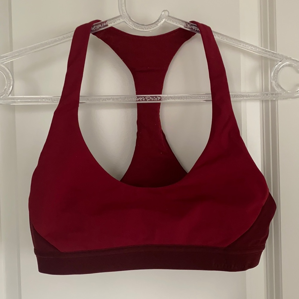 Lululemon sports bra size 4